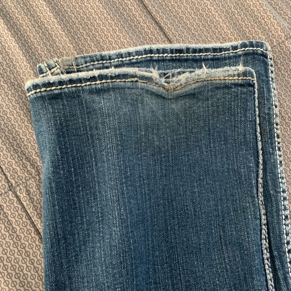 Silver Jeans - Picture 4 of 5